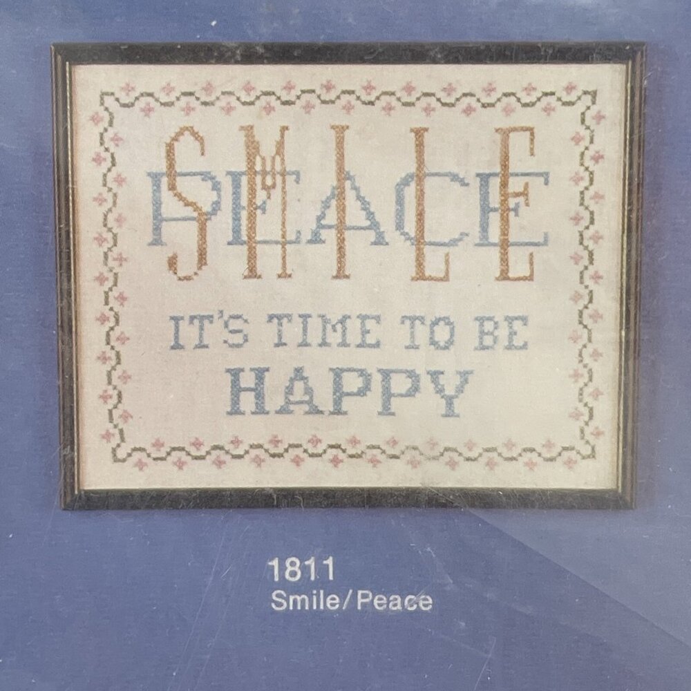 Vintage Wonder Art LINEN Sampler Smile Peace 1811 NOS